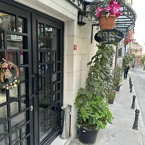 Taksim Celebi Suites Aparthotel