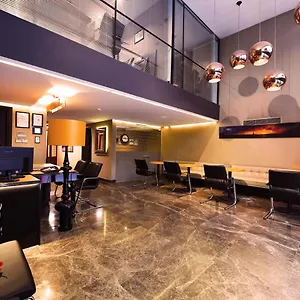 3* מלון Inncity Nisantasi