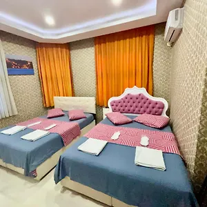 White Aparthotel